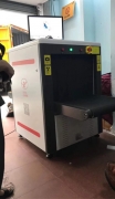 　違禁物品貼身都會被檢出來，太高科技了